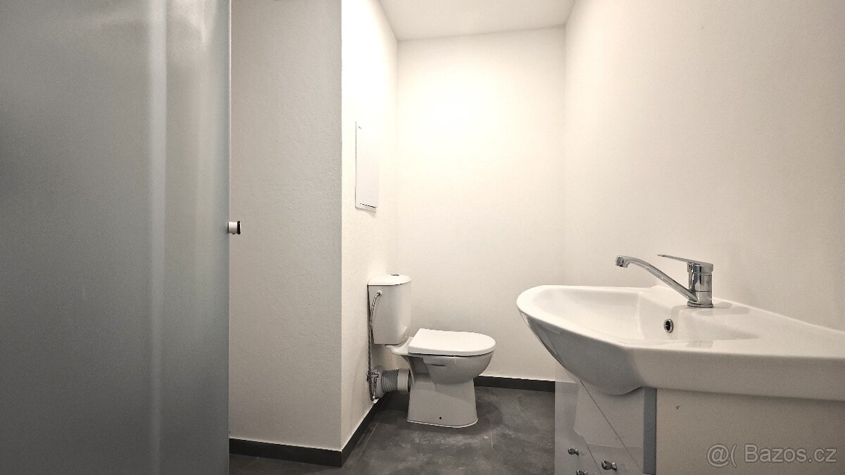 Pronájem bytu po reko. 1+1_33 m², Ústí n/L - Severní T. - 7