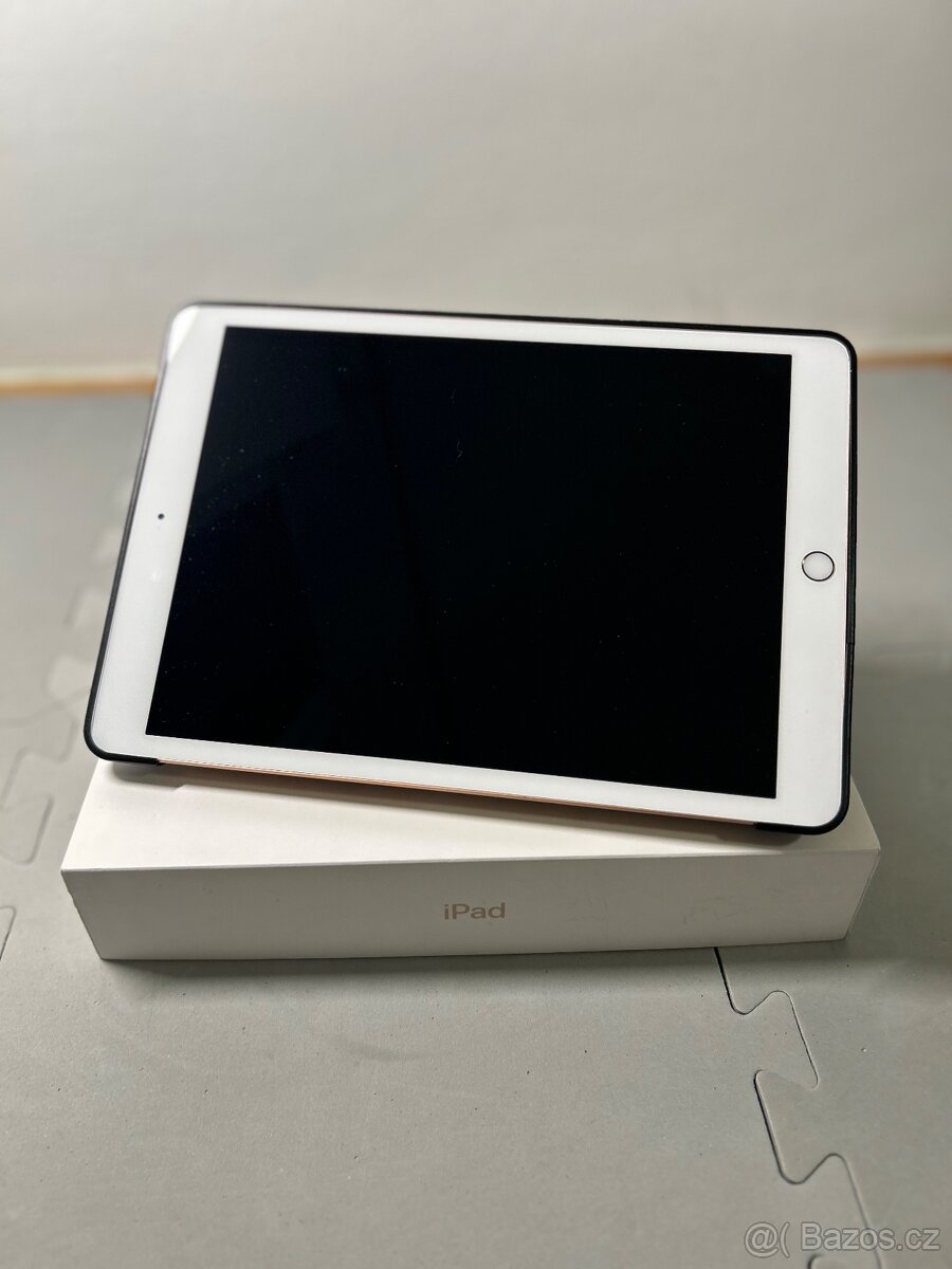 Apple iPad 2020 - 7