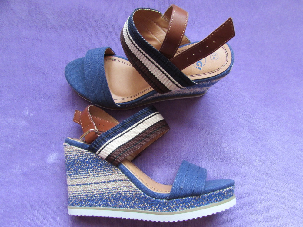 NOVÉ DÁMSKÉ BOTY - různé značky a modely - 7