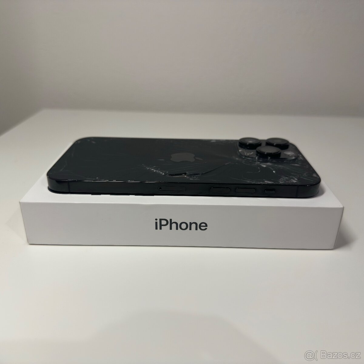 iPhone 14 Pro max - 256 GB, prasklé záda - 7