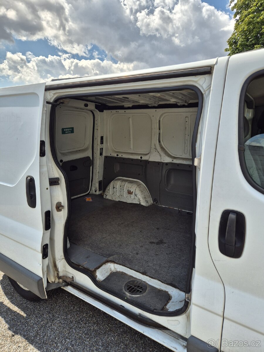 Renault Trafic - 7