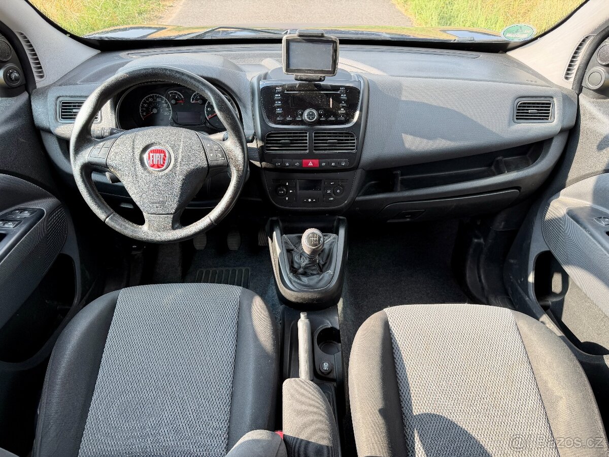 Fiat Doblo 2.0 JTD, 7 MÍST, TOMTOM - 7