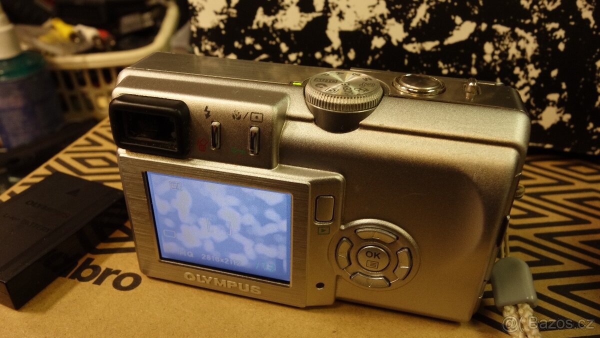 Olympus C-60 ZOOM - 7