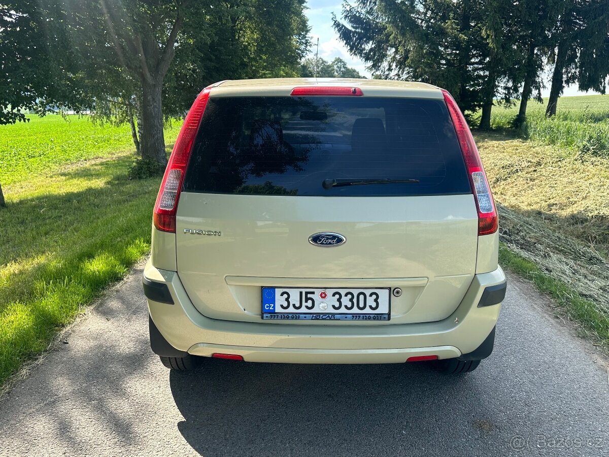 Ford Fusion - 7