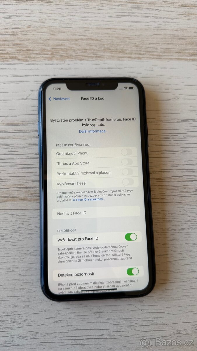 Apple iPhone XR 64GB Černý - 7