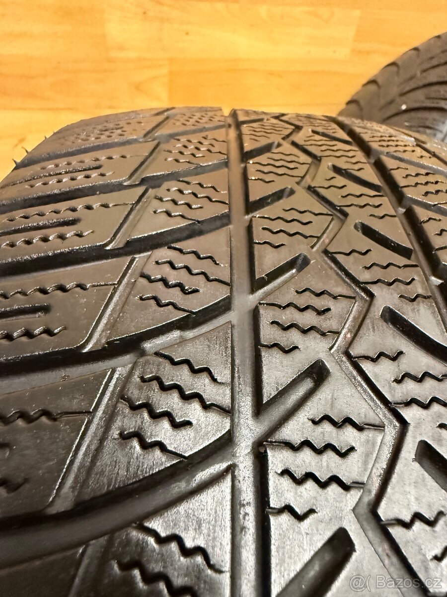 Zimní pneu 235/45/18 č.1 - 7