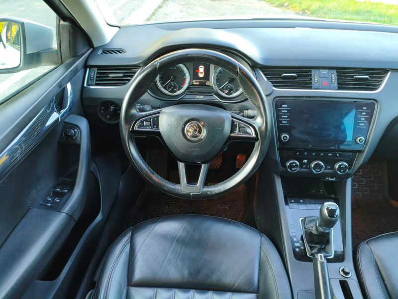 Škoda Octavia hatchback 2.0TDI – 110 kW DSG - 7