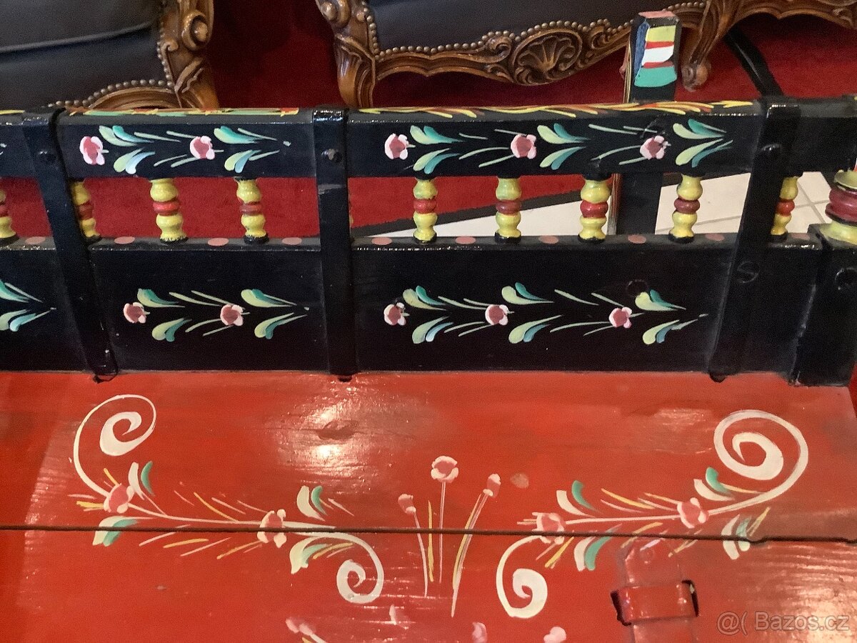 Starožitný Dřevěný Vozík - 7