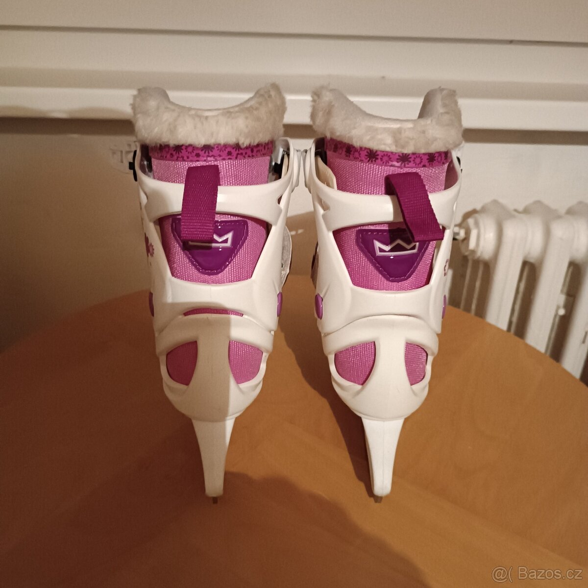 Prodám nevyužité dívčí brusle vel.35-38 - 7