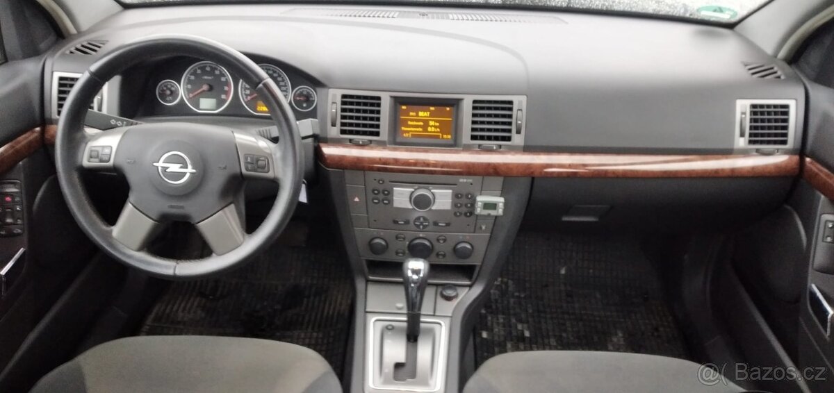Opel Vectra C limuz. 2,2i automat 2006 1.majitel Eberspacher - 7