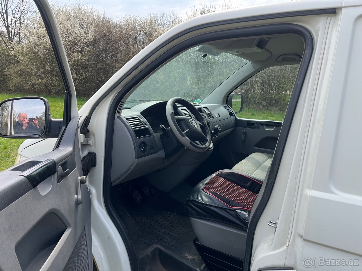 Volkswagen Transporter - 7