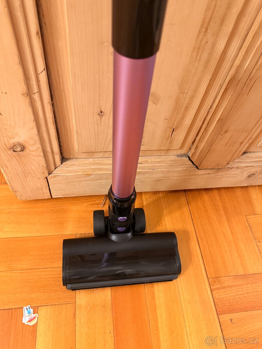 Akumulátorový tyčový vysavač V2, 500 W - 7
