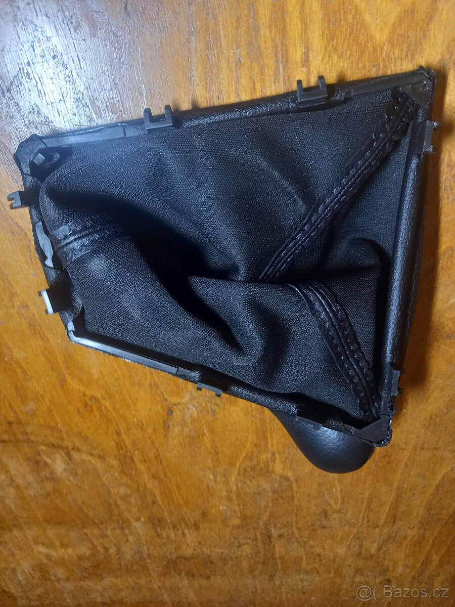 BMW F 31 HLAVICE ŘADÍCÍ PÁKY - 7