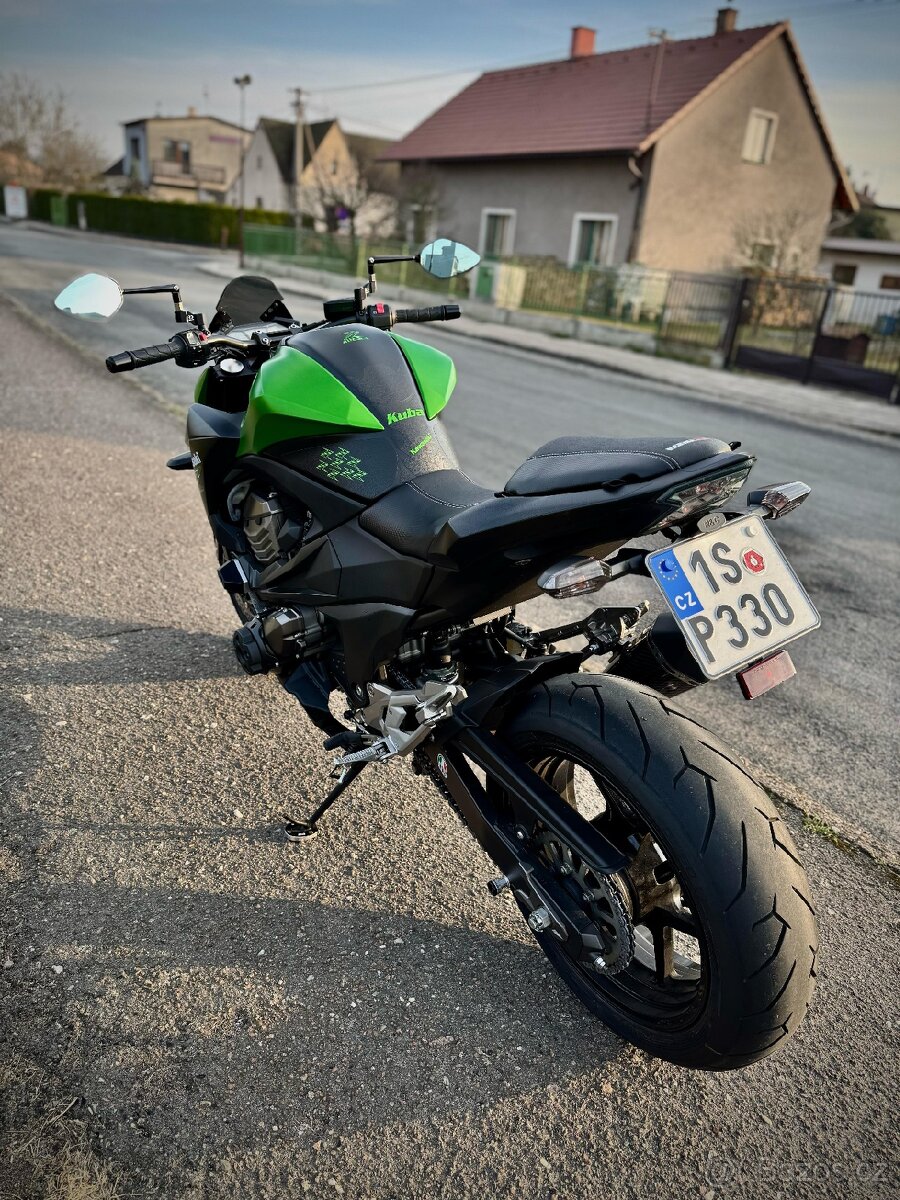 KAWASAKI Z800 - 7