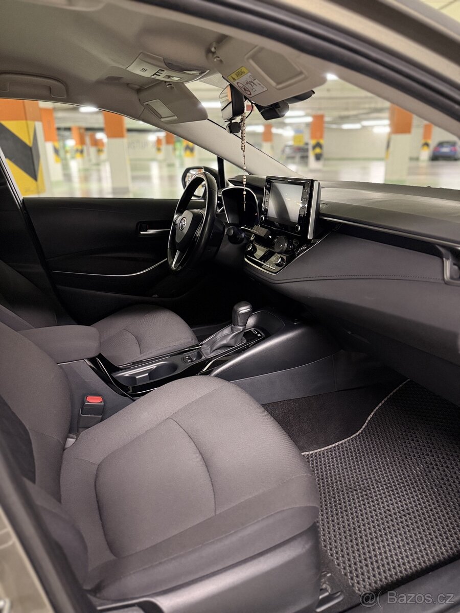 Prodám nebo vyměním Toyota Corolla hybrid2020 - 7