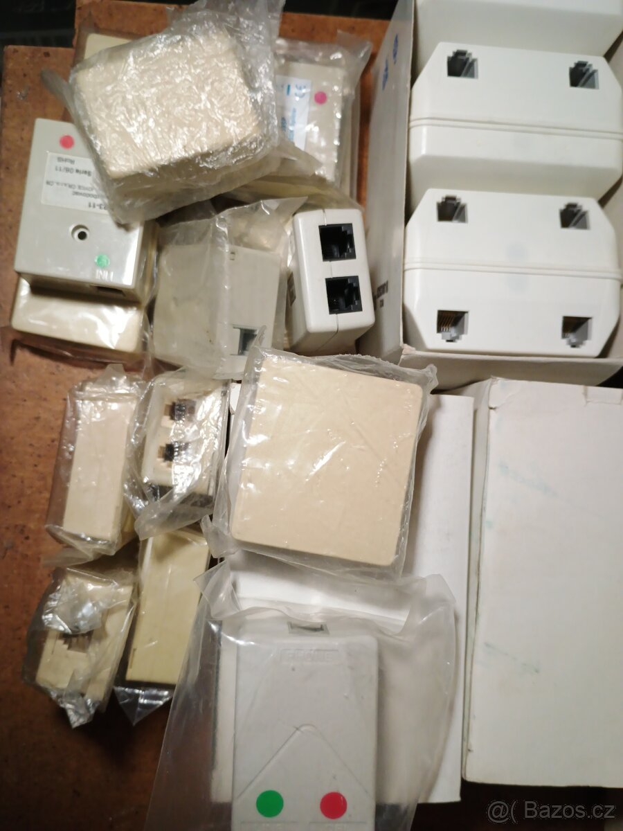 Prodám telefonní přístroje a příslušenství - 7