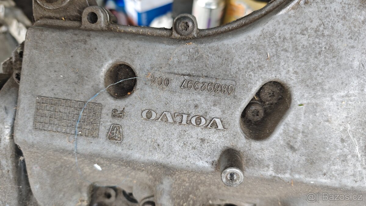 Hlava 2.4 d volvo - 7