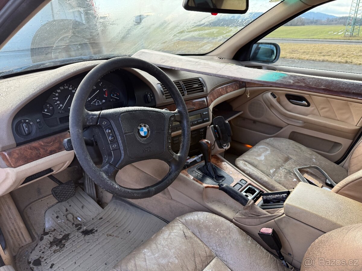 BMW e39 528iA-Díly - 7