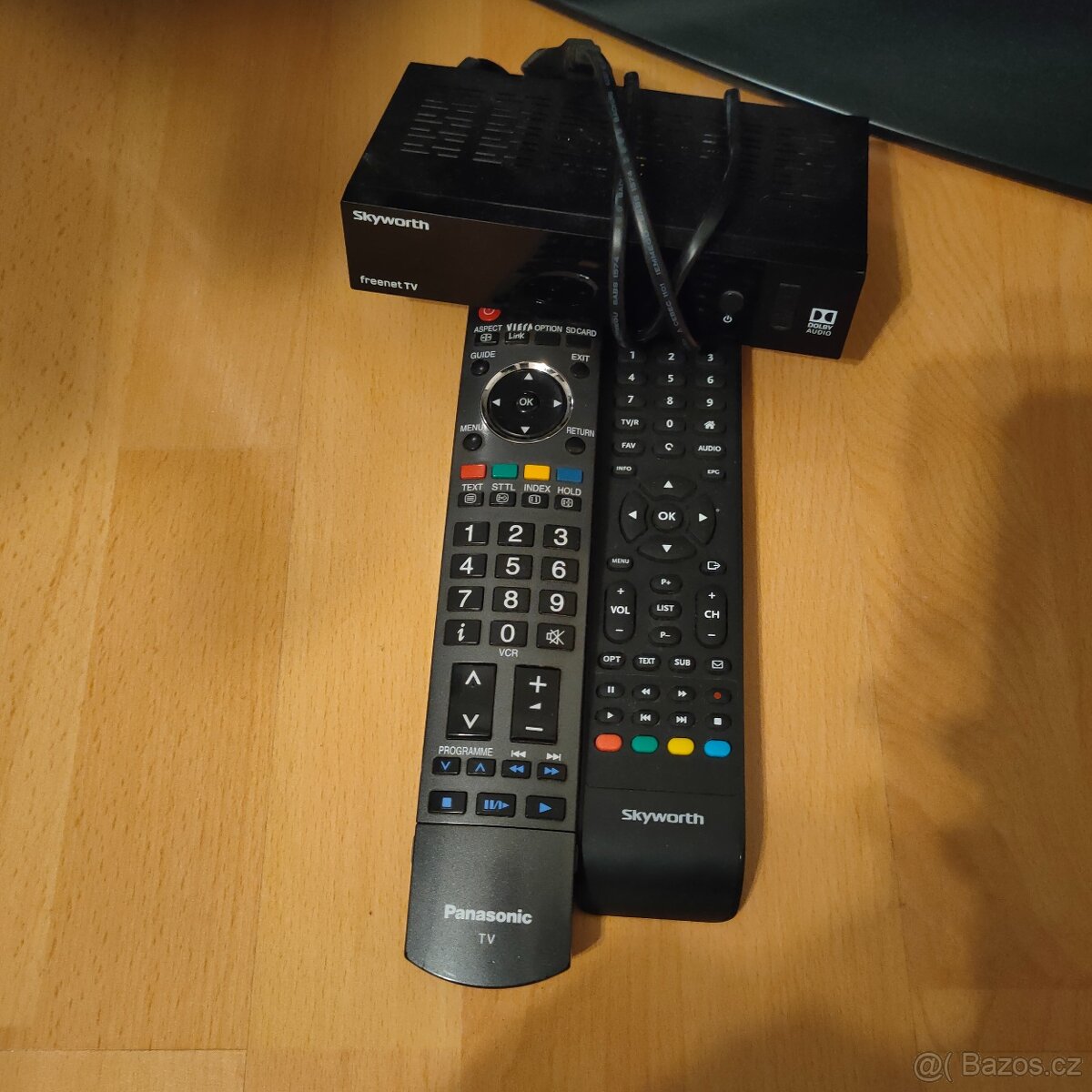 Televize Panasonic VIERA TH-42PX700E + set top box - 7