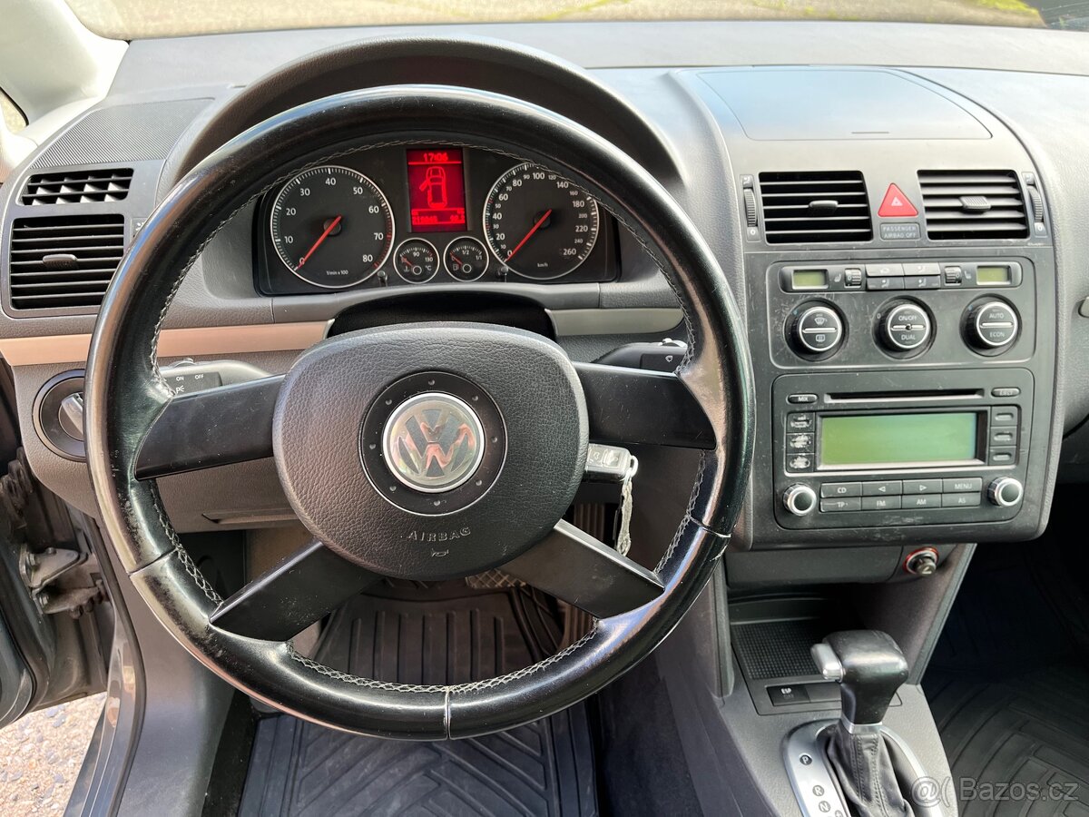 VW TOURAN - 7