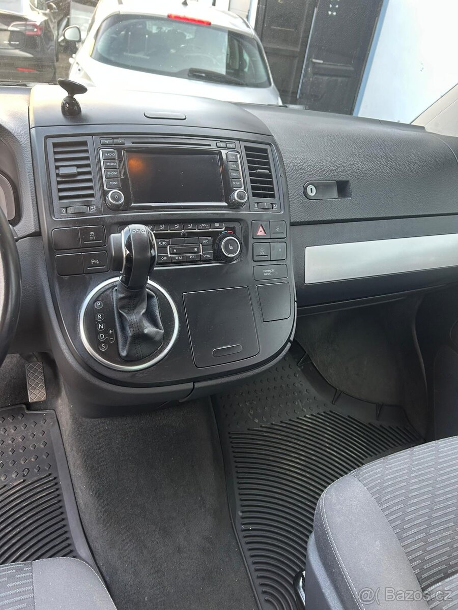 VW Multivan T5 - 7