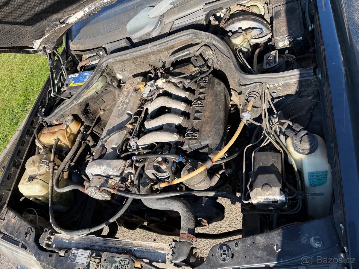 Mercedes Benz w124 250D - 7