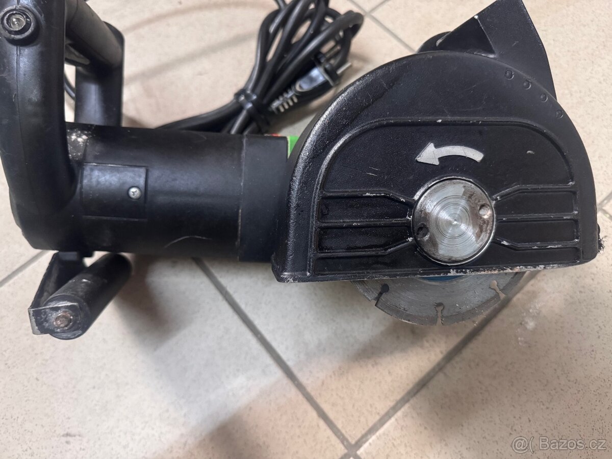 Drážkovací fréza Eibenstock do zdiva EMF 150....2300w - 7