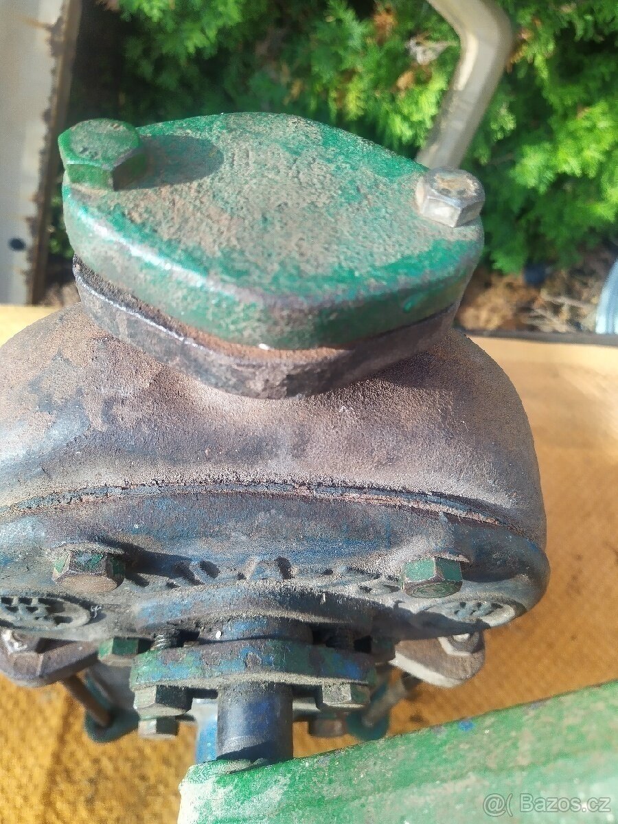 Starožitná pumpa do studny - 7