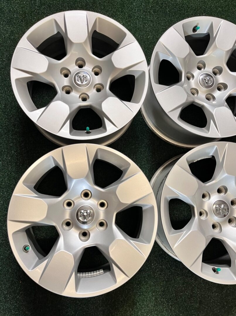 6x139.7 R18 Originál alu Dodge 5.Generace - 7