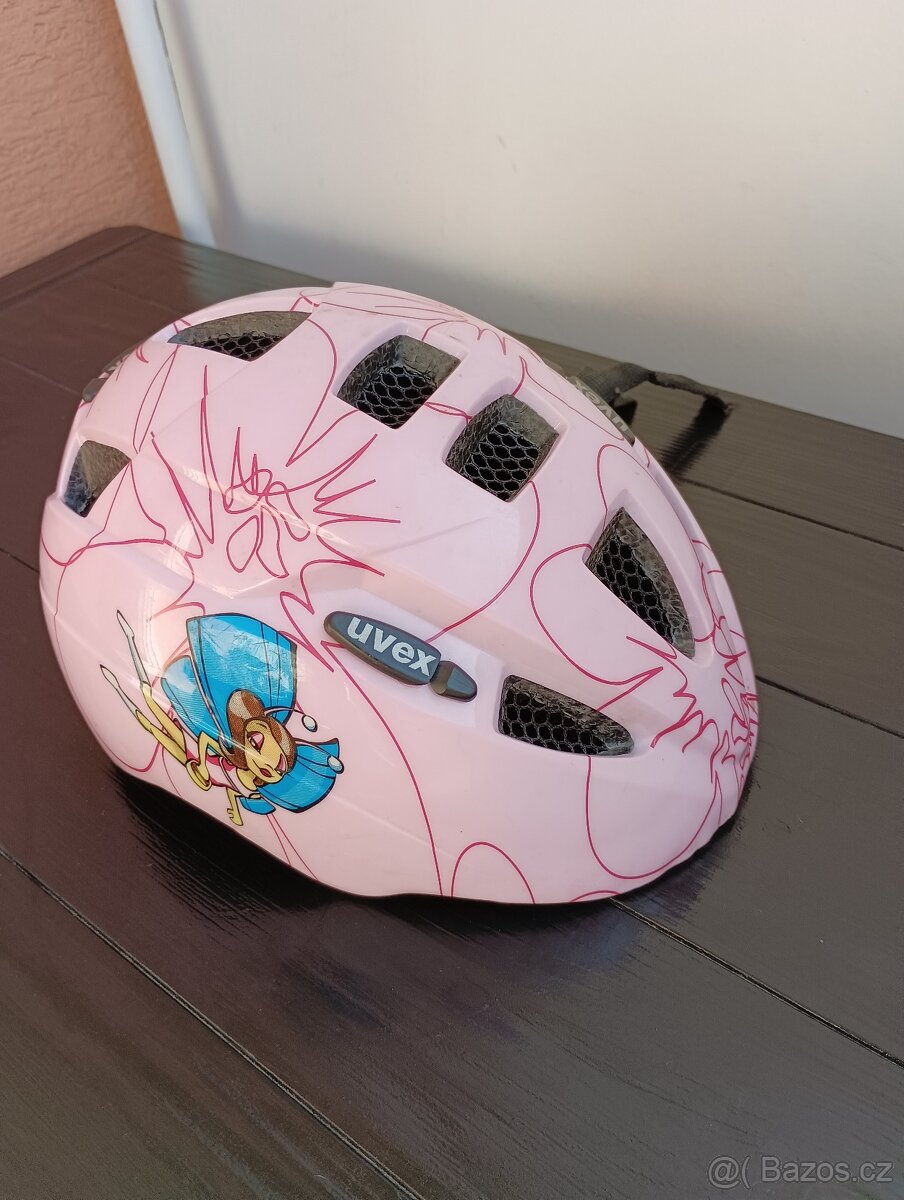 Dívčí kolo a přilba - 7