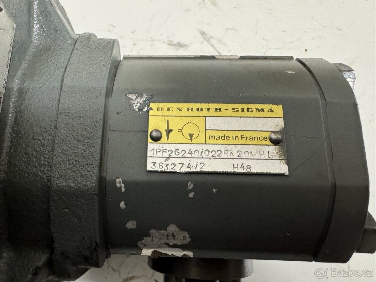 HYDRAULICKE ČERPADLO - 7