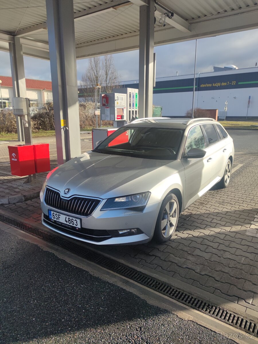 Škoda Superb combi 3 - 7