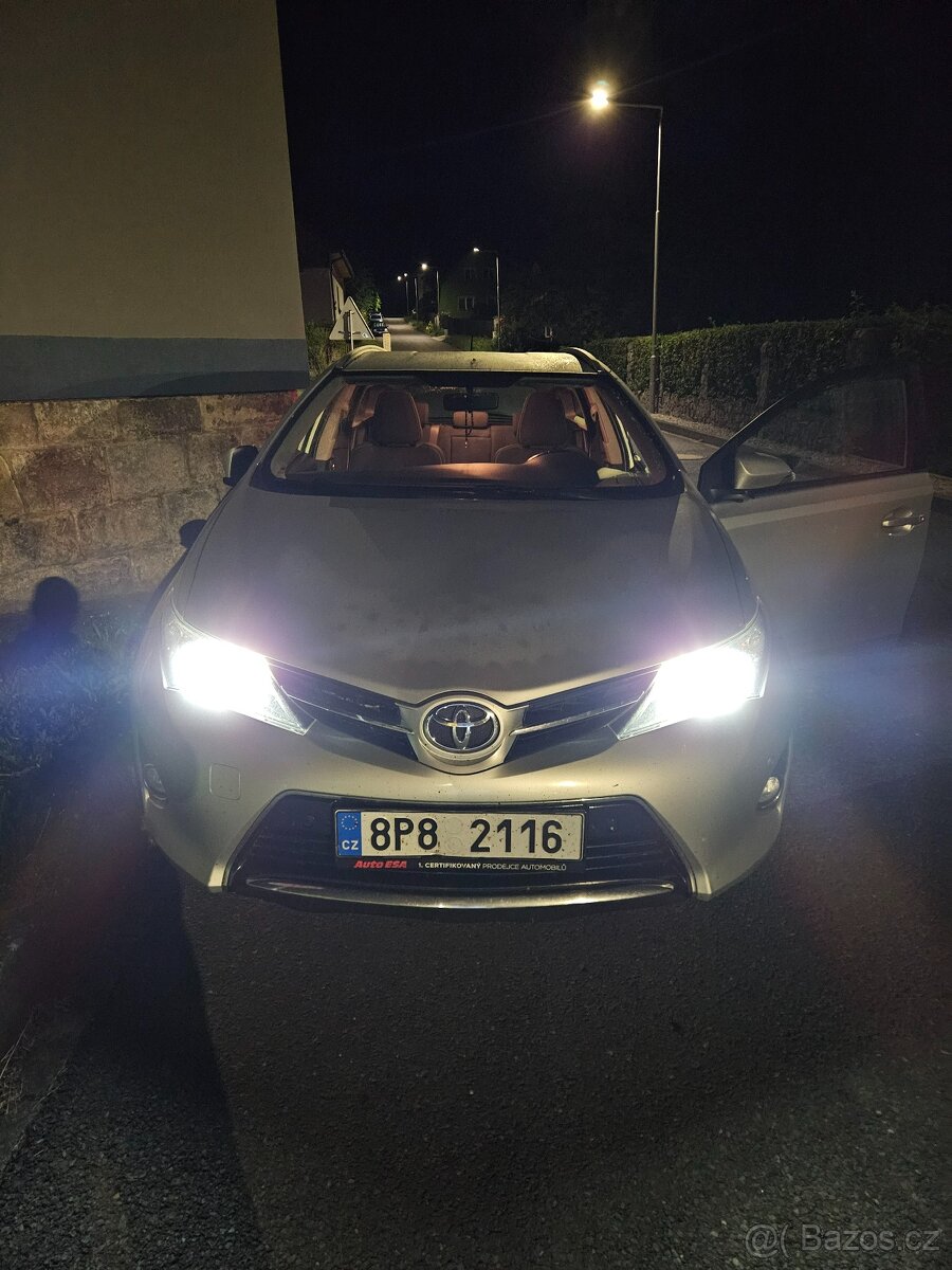 Toyota Auris Ts 2.0D - 7