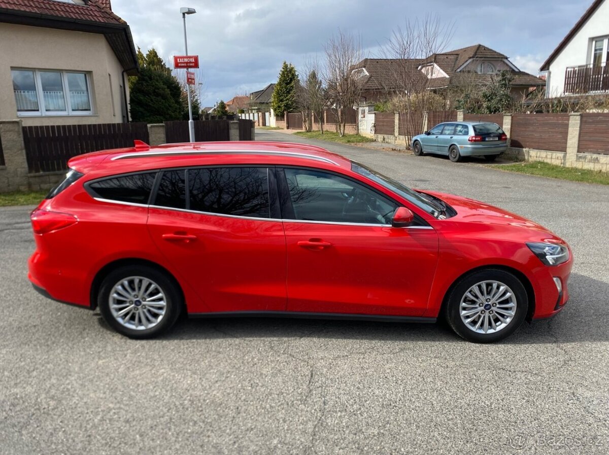 Ford Focus Turnier 1.5 EB Titanium 1. majitel 11/2019 - 7