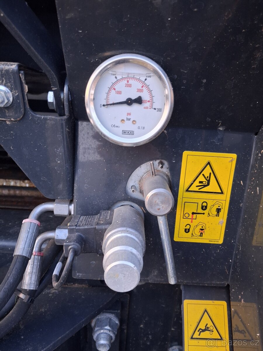 Lis na kulaté balíky KUHN VB 3160 - 7