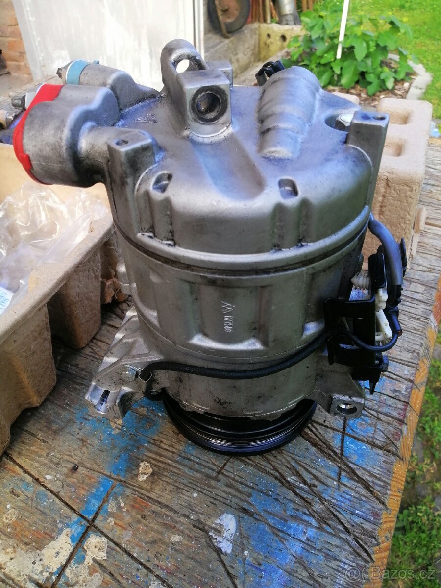 Prodám kompresor klimatizace na Volvo V60, 2011, 2,4L D5 - 7