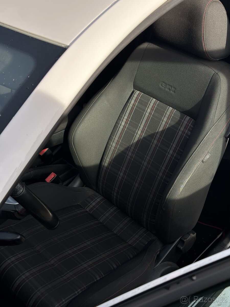 Volkswagen Polo GTI 1.4 TSI - 7