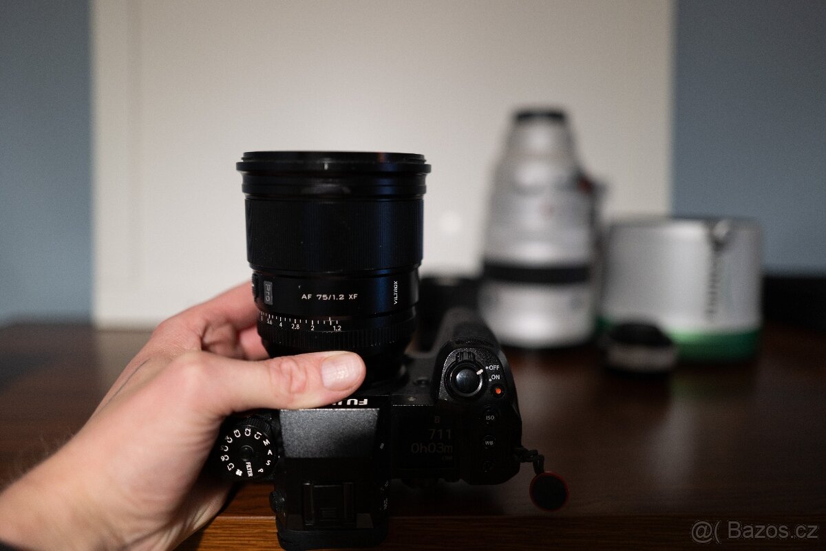 Vybavení Fujifilm - X-H2s + grip + Fujinon 200/2 + 75/1,2 + - 7