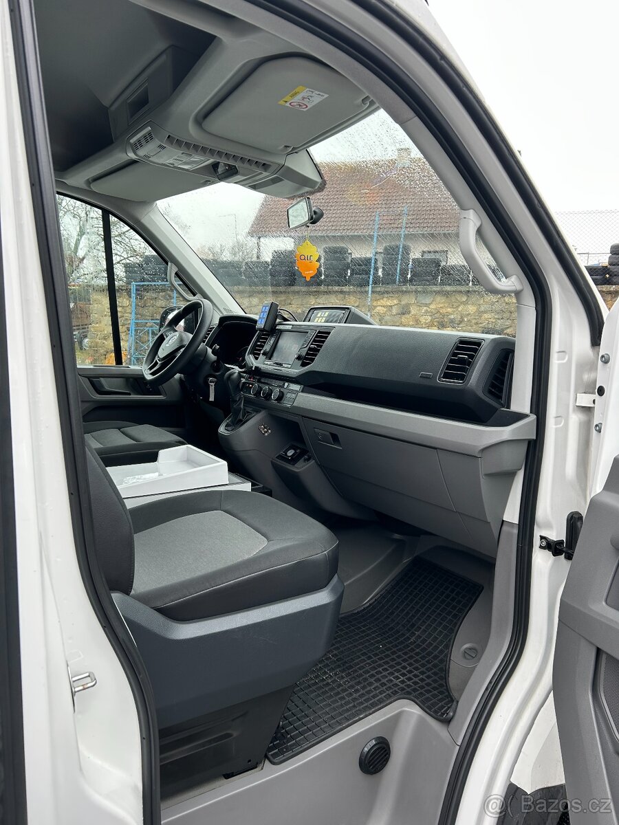 VW Crafter - 2.0 TDI Sanitní vůz - DSG 4x4 - 7