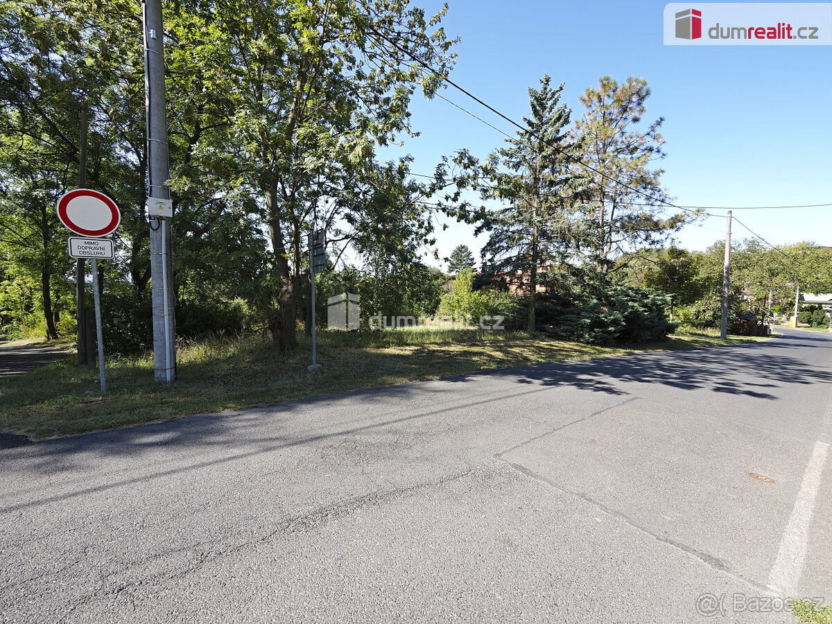 Prodej pozemku v Encovanech - 7