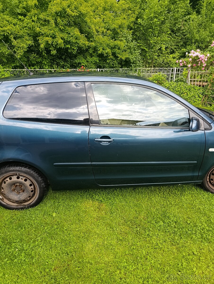 Prodám Volkswagen Polo 1,2. Benzín.Rok 2003 - 7