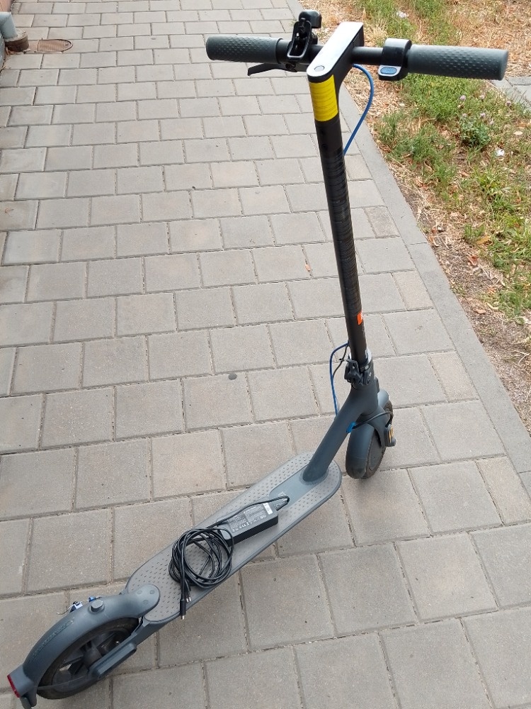 Elektrická koloběžka XIAOMI - 7