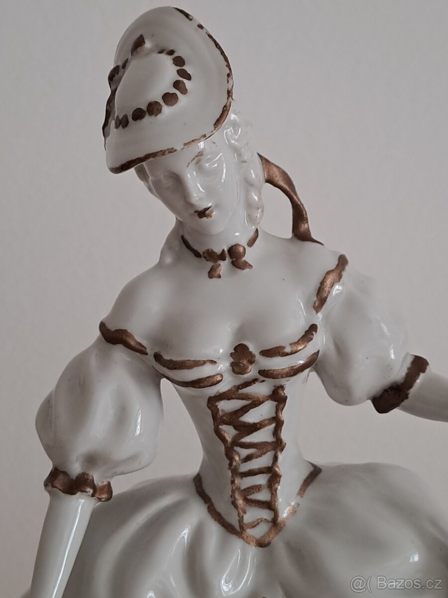 Royal Dux -Isis. - 7