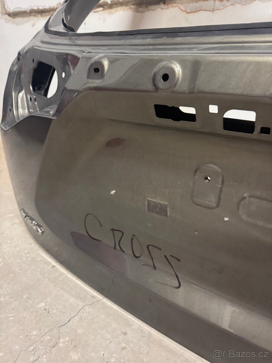 Toyota Yaris Cross 2021, zadní 5. (páté) dveře - 7