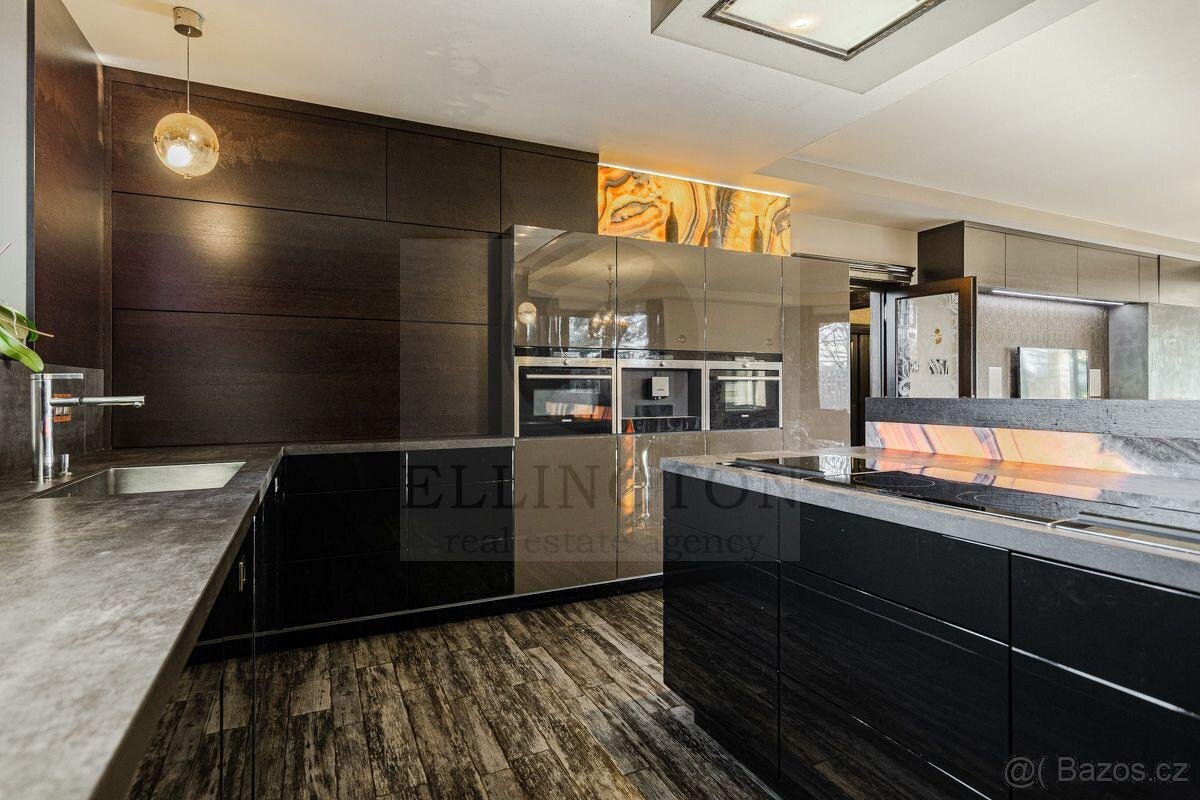 7+1, 354m2, Přední Kopanina - 7