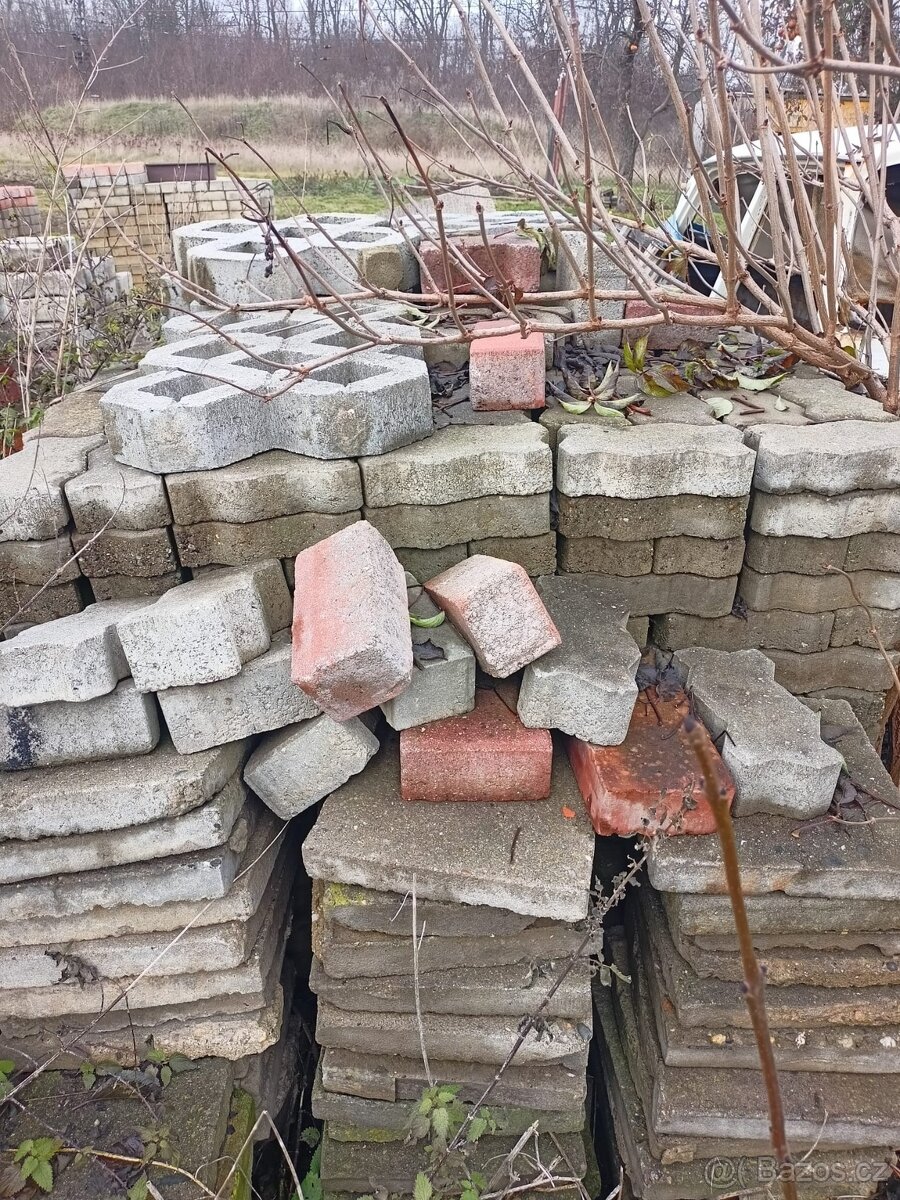 Prodám zámkovou dlažbu - 7