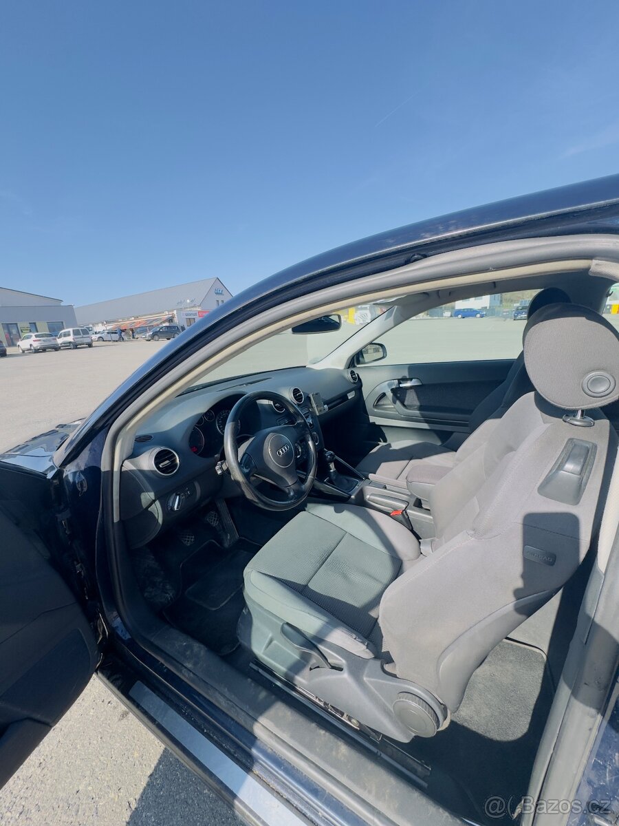 Prodám Audi a3 8P S-line 1.9tdi 77kw - 7