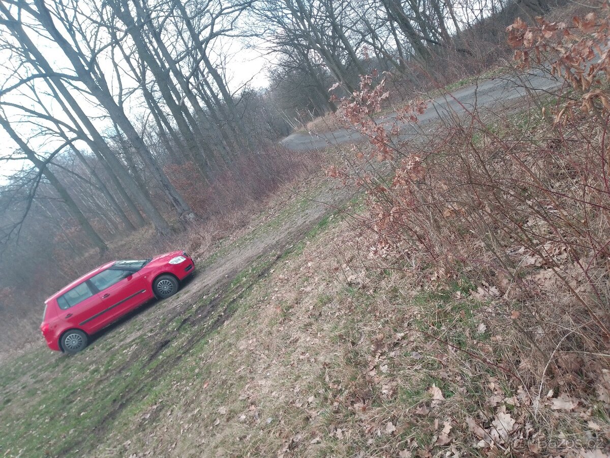 Větší soubor pozemků: Jenčice a Trnobrany. Okr. LTM, 1,6ha - 7