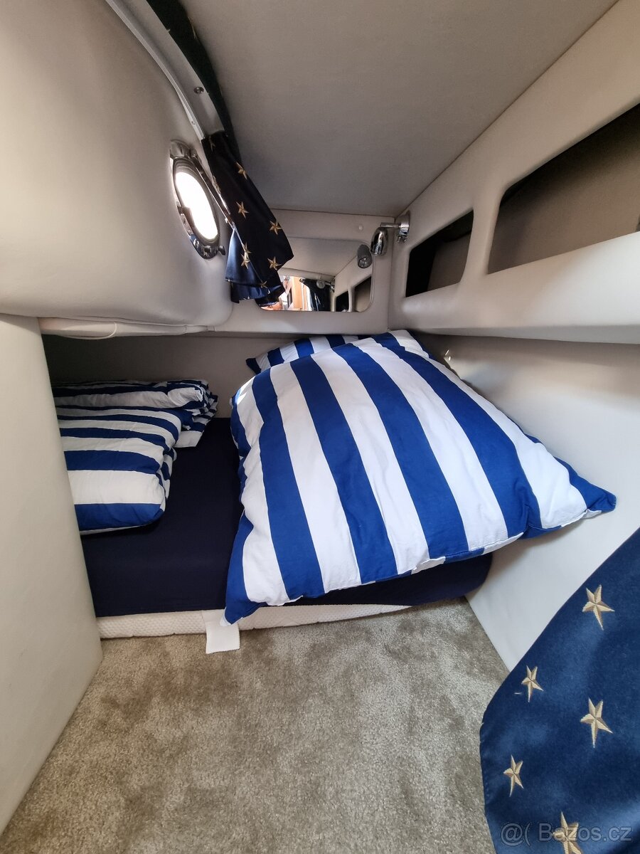 Kajutová loď Crownline 250CR posezónní cena - 7