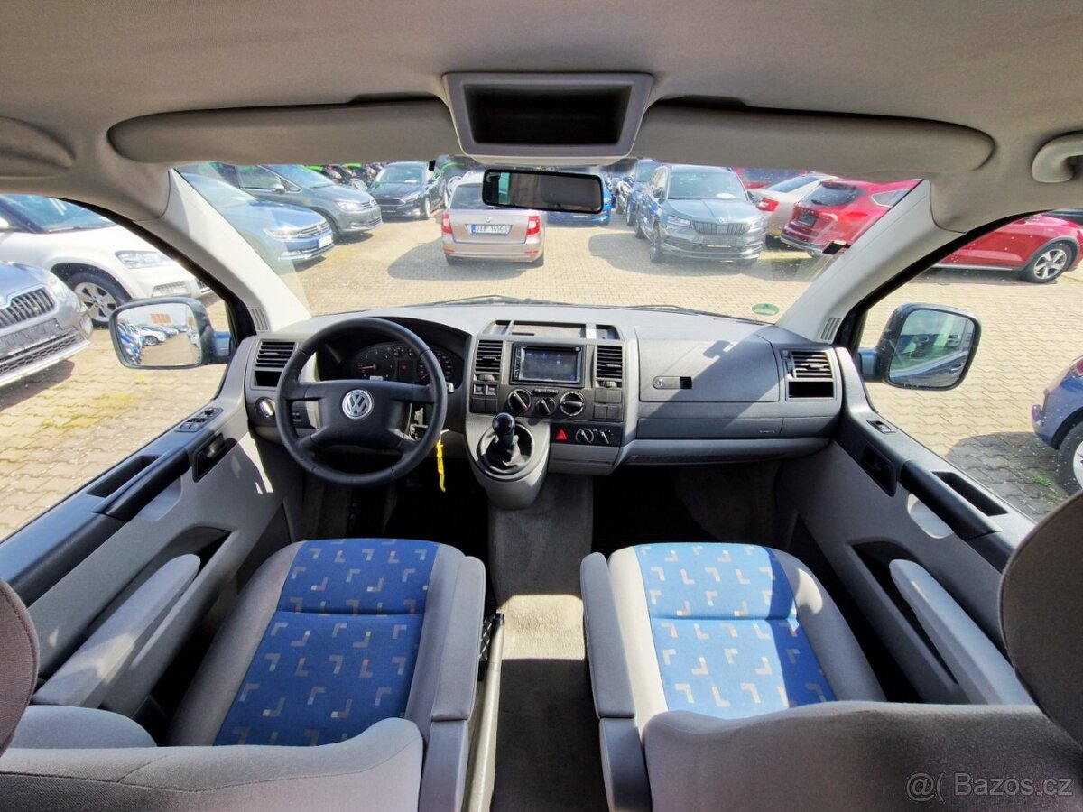 Volkswagen Multivan / 2.5TDi / 130PS / BEACH / MULTIFLEX / - 7